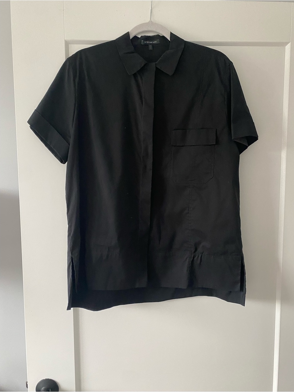 STRENESSE Black Short-Sleeve Button-Down Shirt